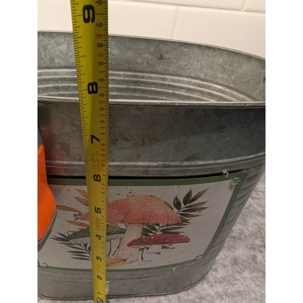 Mushroom Metal Bucket With Wooden Handle Kitschy‎ 8